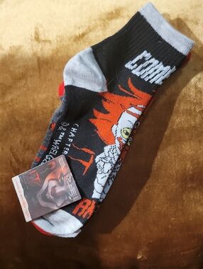 2 Pair Mid Crew Socks - Horror IT Pennywise Clown Design